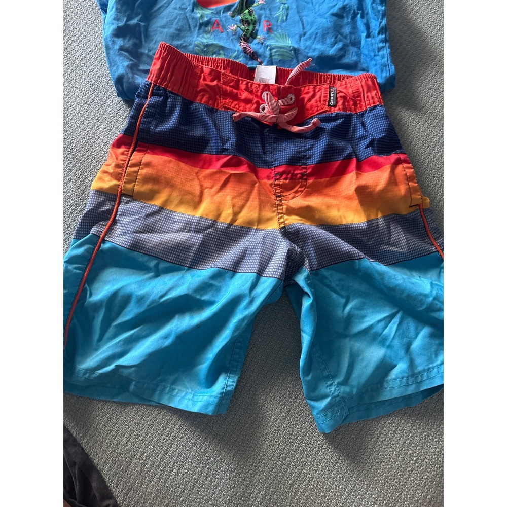 Nike tshirt with boy Gerry brand shorts set - Picture 2 of 7